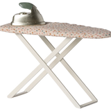 Plancha y Tabla de Planchar, Ratón