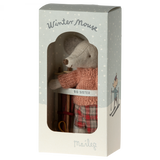 Ratón de invierno con juego de esquí, Hermana mayor