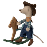 Ratón vaquero con caballito