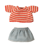 Jersey y Falda de Punto, Ratón Hermana Mayor