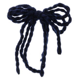 Lazada con clip azul marino