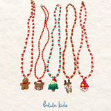 Collar de cuentas de colores y colgante