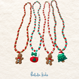 Collar de cuentas de colores y colgante