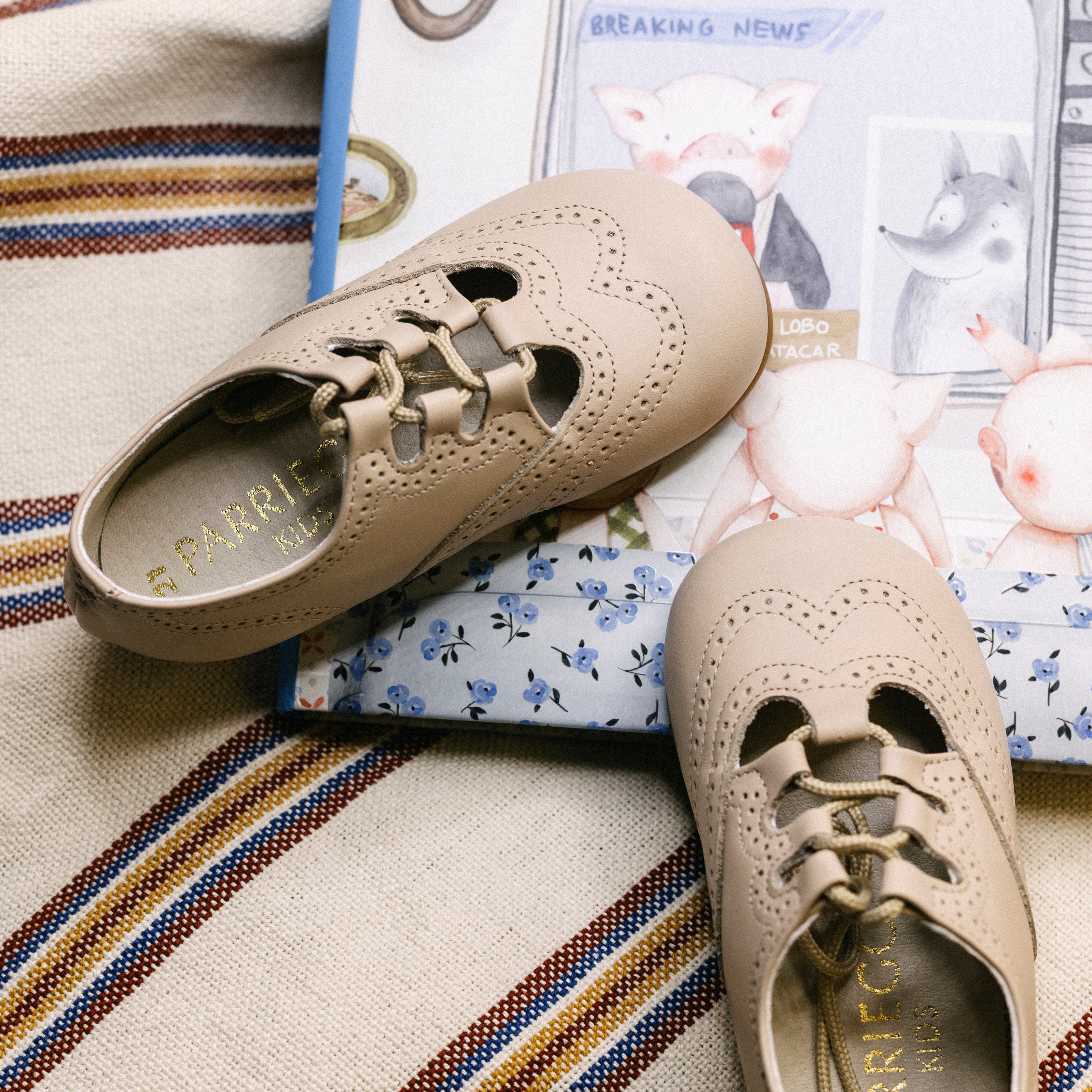 Inglesito Abbey Beige – Balula Kids - Main Image