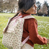 Mochila acolchada con flores