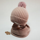 Conjunto Gorro y Cuello Rosa