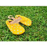 Slip stop lunares mostaza